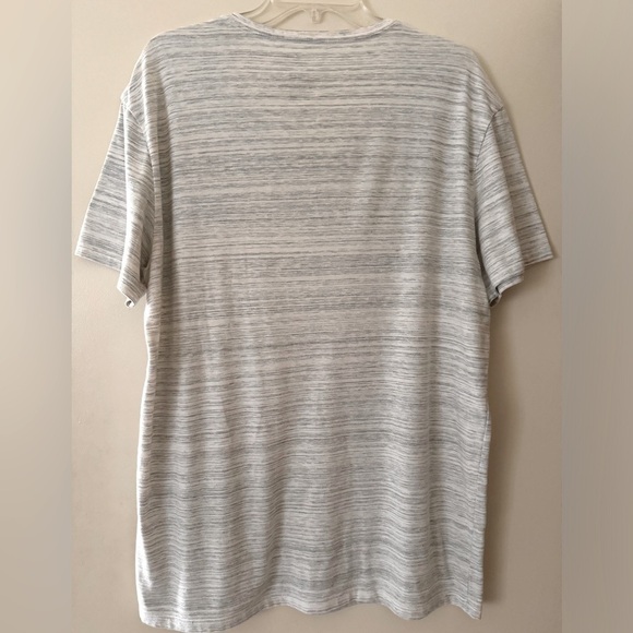 AMERICAN EAGLE OUTFITTERS Flex Men’s V -Neck Casual Short Sleeve T-shirt  Size L - Picture 2 of 7